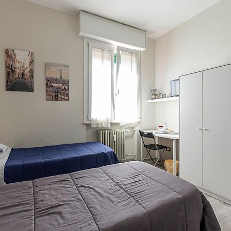 Fare Bnb - Room Del Parco Reggio Emilia Kültér fotó