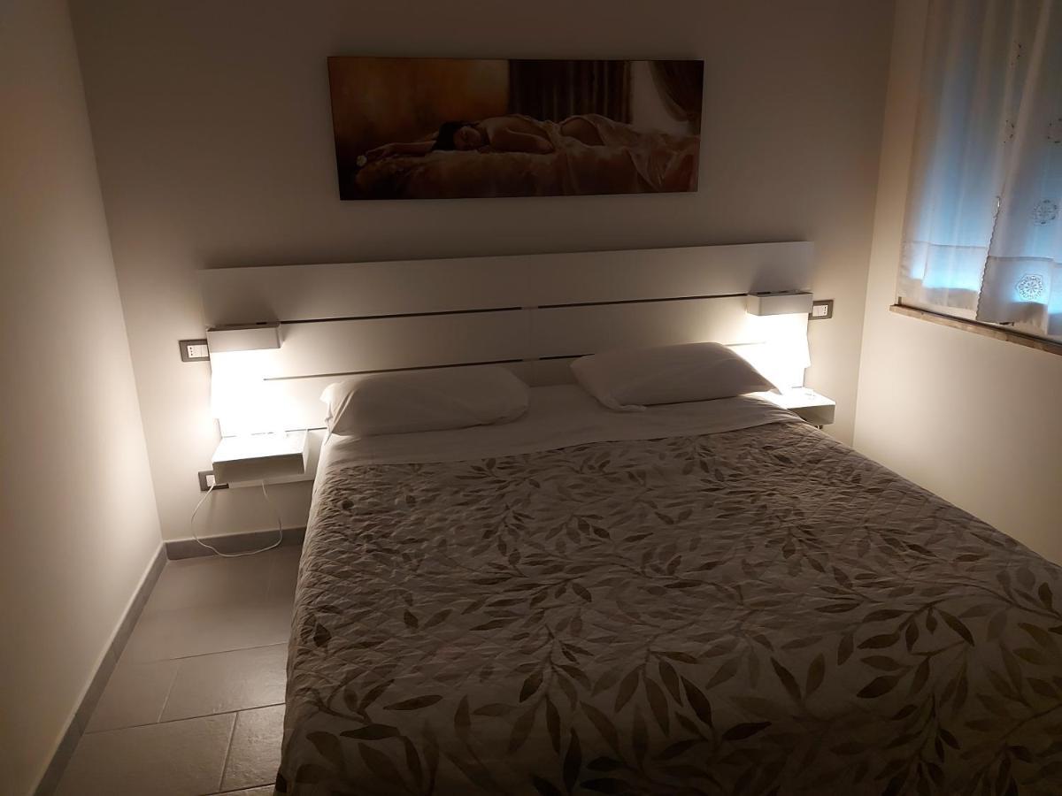 Fare Bnb - Room Del Parco Reggio Emilia Kültér fotó
