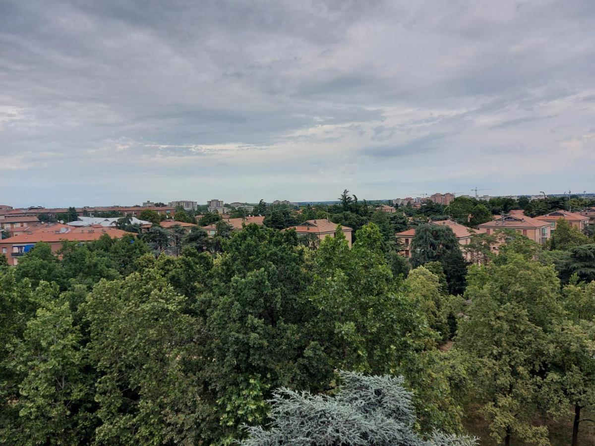 Fare Bnb - Room Del Parco Reggio Emilia Kültér fotó