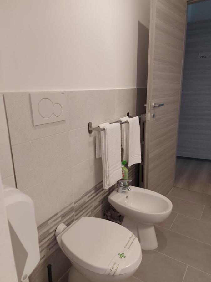 Fare Bnb - Room Del Parco Reggio Emilia Kültér fotó