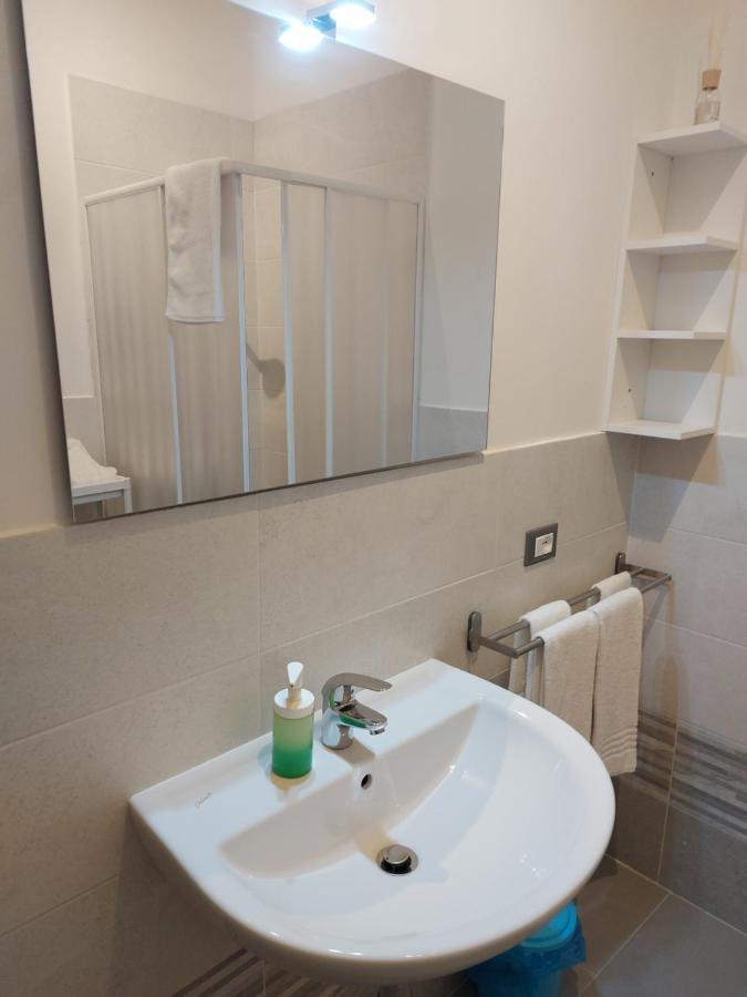 Fare Bnb - Room Del Parco Reggio Emilia Kültér fotó