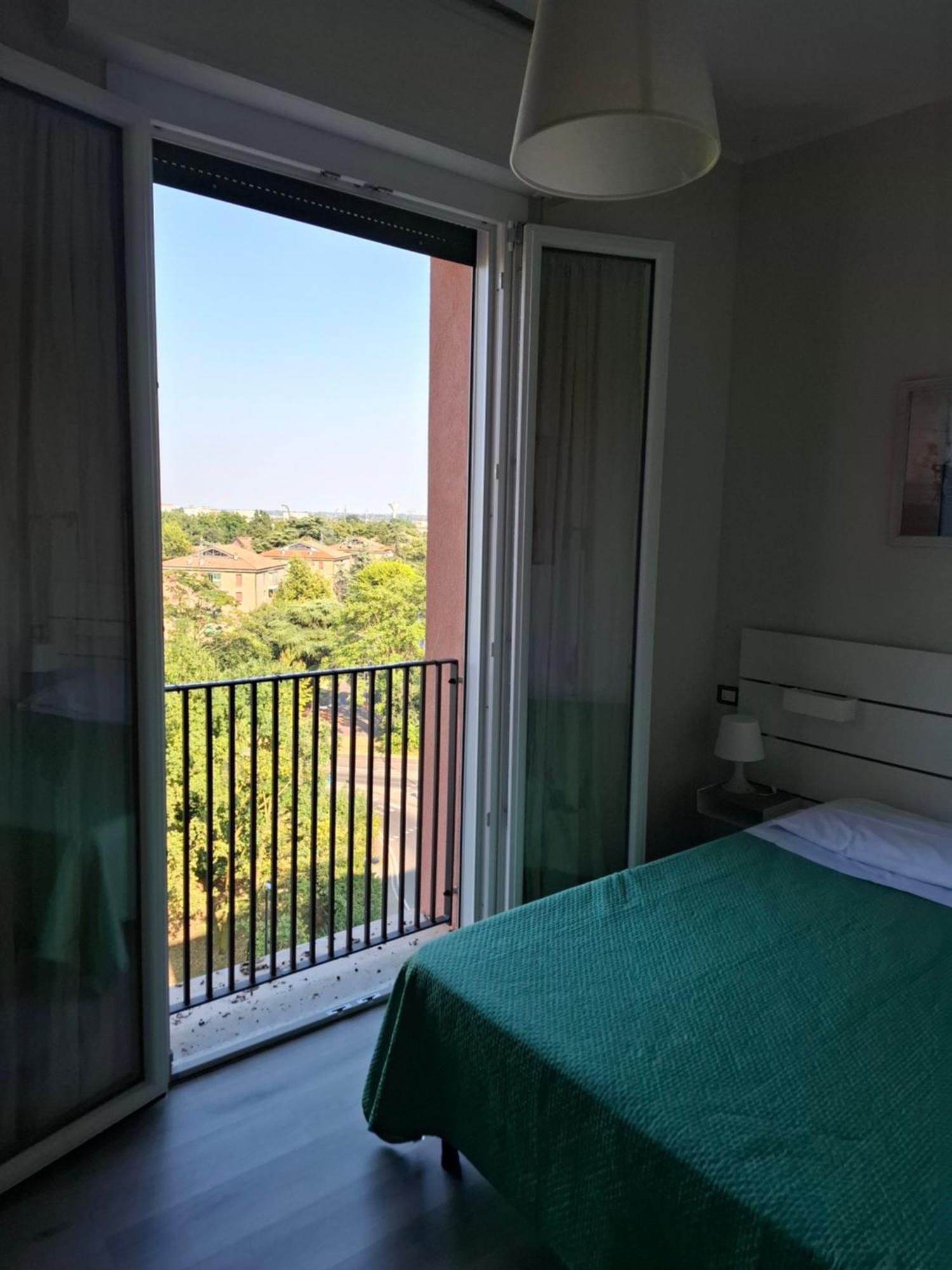 Fare Bnb - Room Del Parco Reggio Emilia Kültér fotó